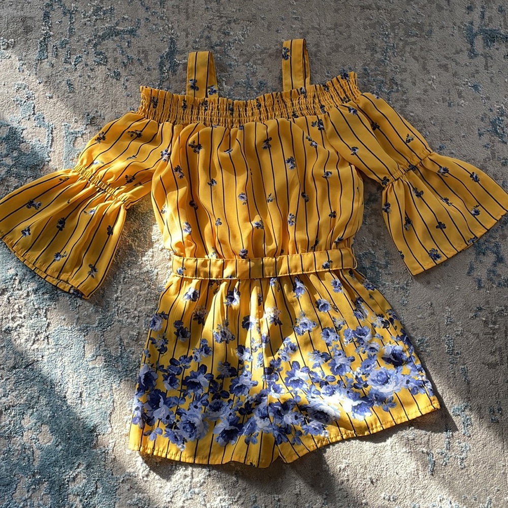 Girls size S (age6-8)